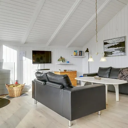 Hortensia - 350m From The Sea By Interhome Egernsund