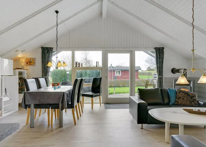 Holiday home Hortensia - 350m From The Sea By Interhome Egernsund